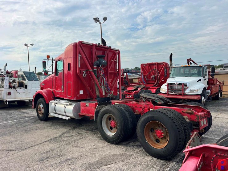 2008-kenworth-t800-image-4