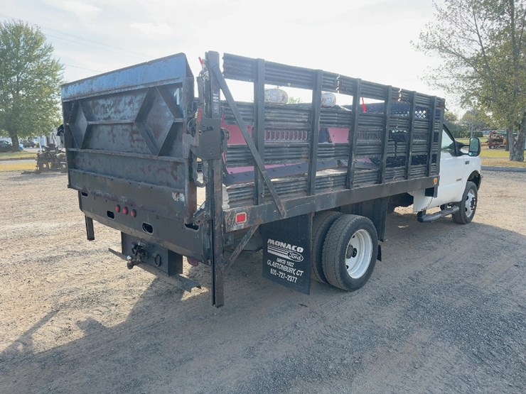 2004-ford-f550-xl-image-5