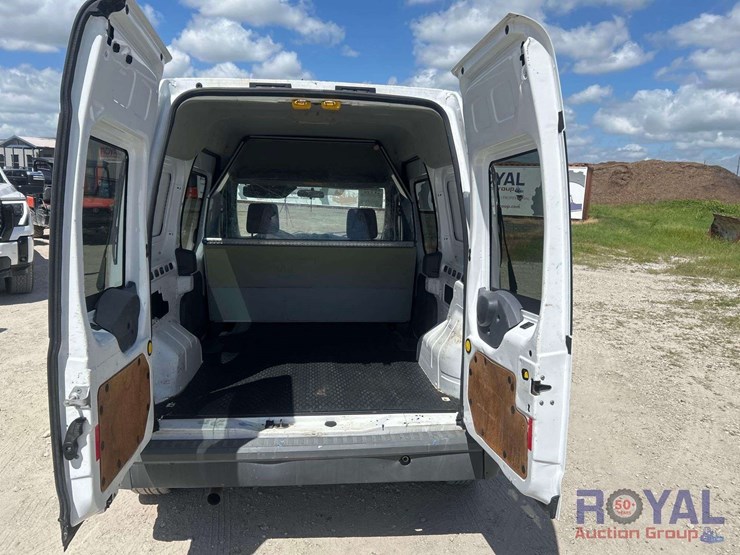 2010-ford-transit-connect-image-23