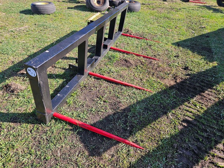 m&j-oldenburg-mfg-3pt-double-bale-spear-image-1