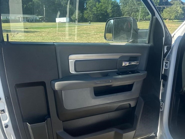 2015-ram-5500-hd-image-18