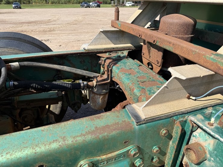 #1752-•-1979-peterbilt-day-cab-heavy-haul-image-31