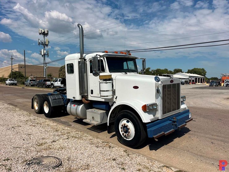 2005-peterbilt-378-image-1