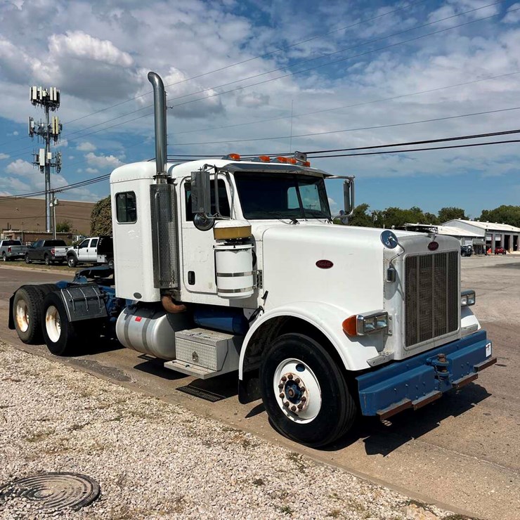 2005 PETERBILT 378