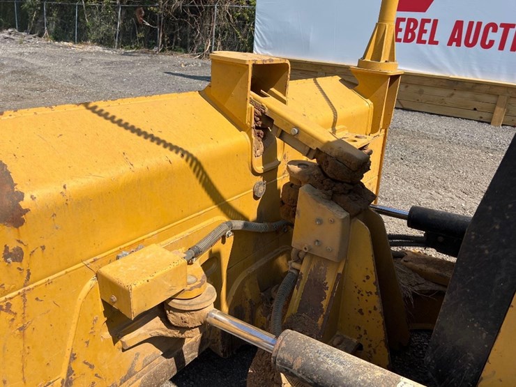 2016-caterpillar-d5k2-xl-image-25