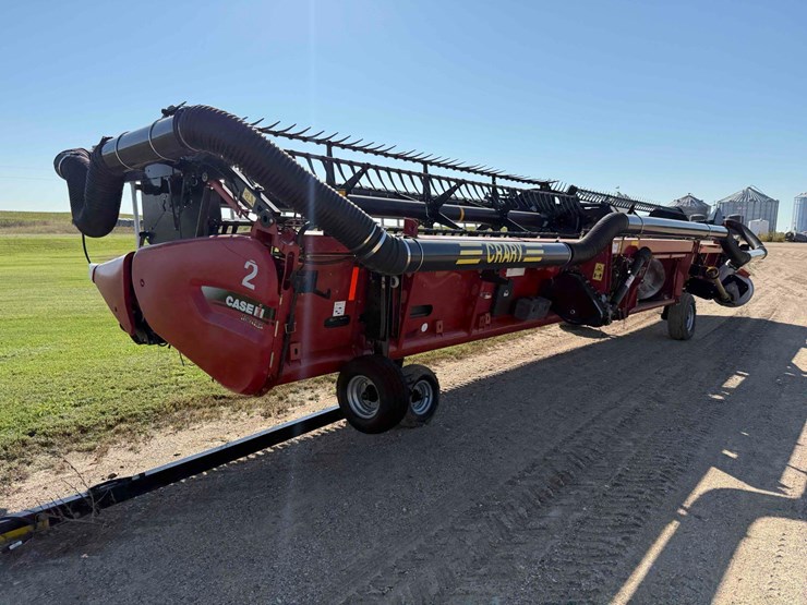 2015-case-ih-2015-image-24