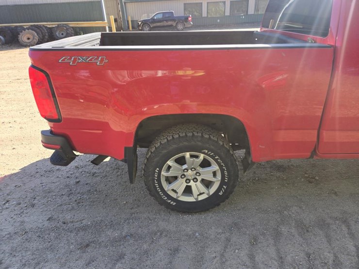 2015-chevrolet-colorado-image-14