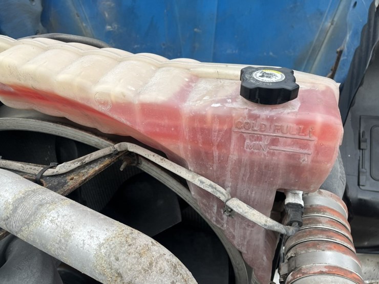 2020-kenworth-t680-image-42