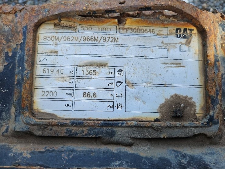 caterpillar-72"-wheel-loader-forks-image-6