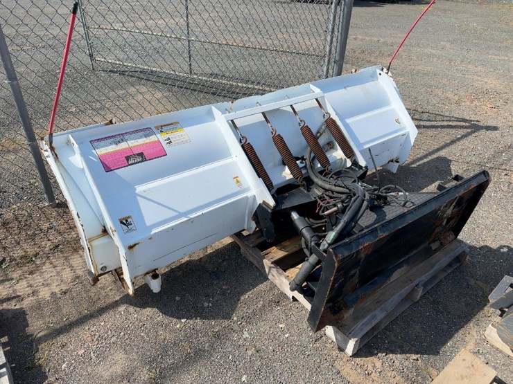 blizzard-8'---10'-power-angle-snow-plow-image-3