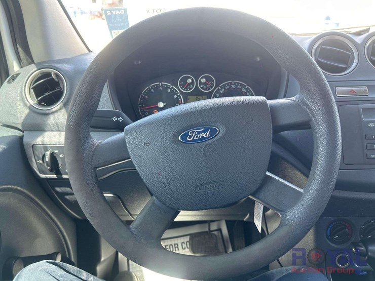 2010-ford-transit-connect-image-14