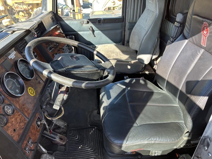 2000-kenworth-t800-image-85