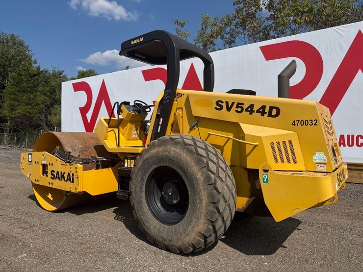 sakai-sv544-smooth-drum-roller-image-8