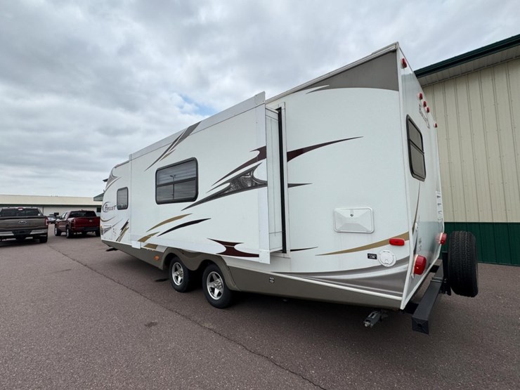 #2285-•-2010-keystone-bullet-250rks-camper-image-2