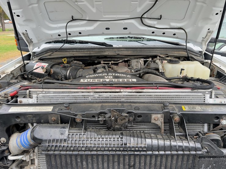 2008-ford-f550-xlt-image-14