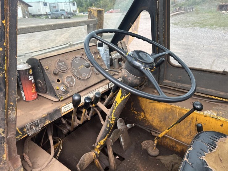 #1800-•-galion-2-stage-crane-truck-image-46