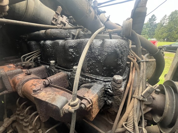1986-mack-dm686s-image-39