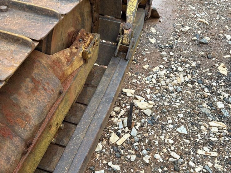 caterpillar-d4d-image-14