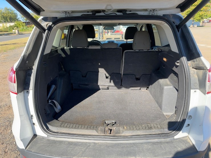 2014-ford-escape-se-image-12