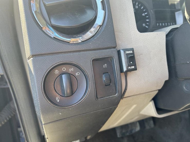 2010-ford-f250-xlt-image-72