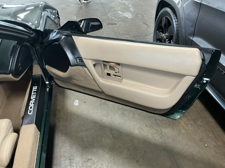 #2283-•-1993-chevrolet-corvette-convertible-image-57