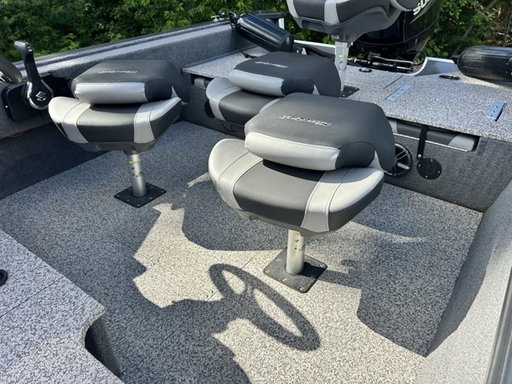 #1407-•-2024-mirrocraft-aggressor-1661-pro-x-boat-image-32