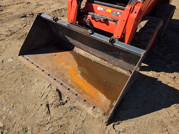 2019-kubota-ssv75-image-16