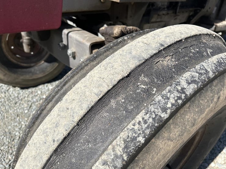 massey-ferguson-1100-image-54