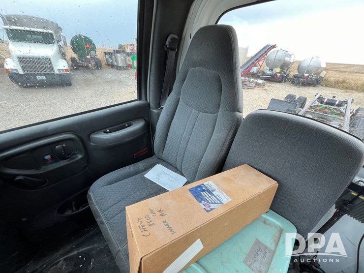 2005-chevrolet-c8500-cab/chassis-(jn0785,-unit-98847)-image-70