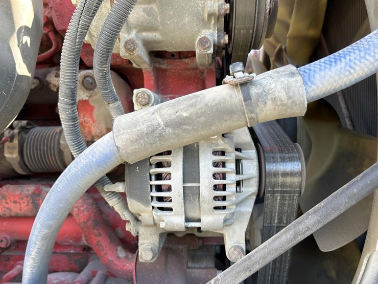 2012-peterbilt-389-image-41