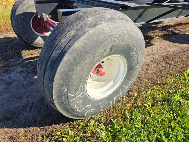anhydrous-running-gear,-extendable-hitch,-rear-brakes,-21.5l-16.1-tires,-rear-lights-image-17