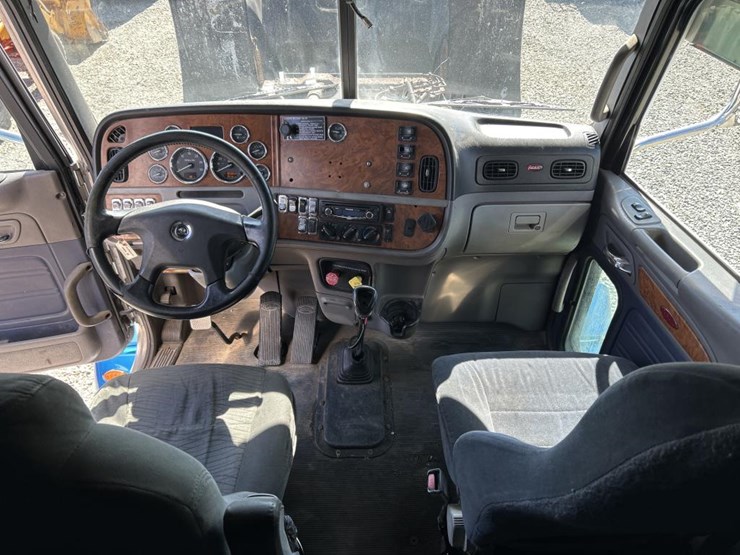 2007-peterbilt-386-image-84
