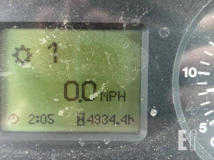2005-john-deere-6420-image-22