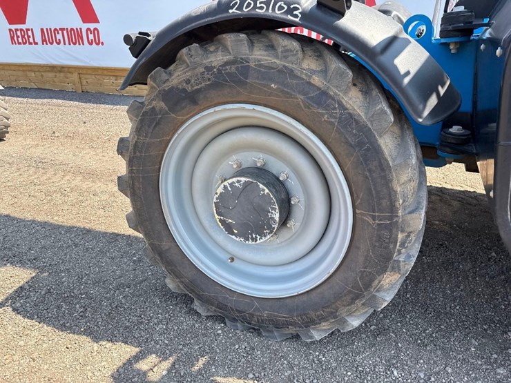 2018-genie-gth844-image-10