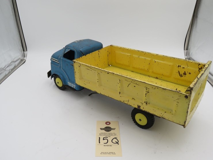 1930's-1940's-marx-pressed-steel-dump-truck-with-lithograph-image-4