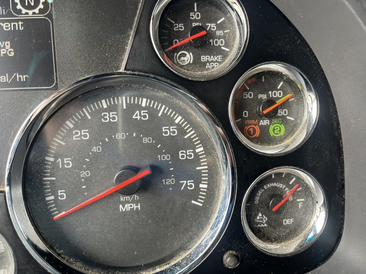 2020-kenworth-t680-image-125