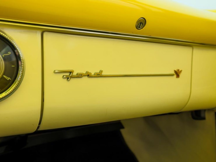 #2278-•-1955-ford-fairlane-crown-victoria-transparent-top-image-71