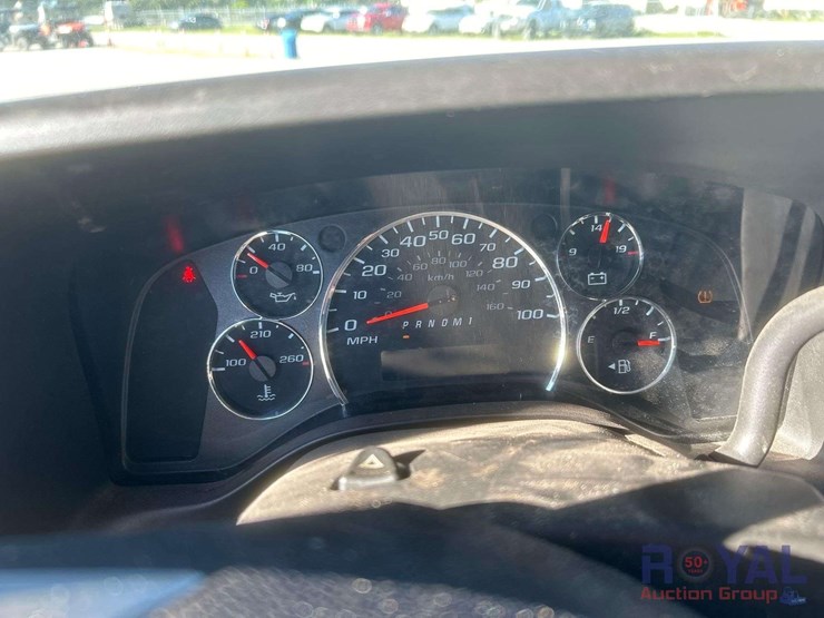 2019-chevrolet-express-2500-image-13