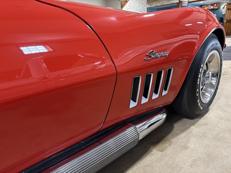 #1390-•-1969-chevrolet-corvette-stingray-car-image-28