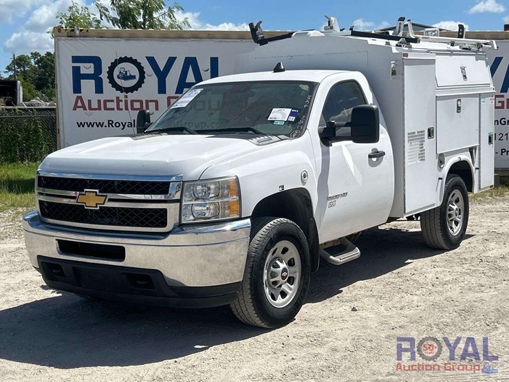 2012-chevrolet-silverado-3500-image-1