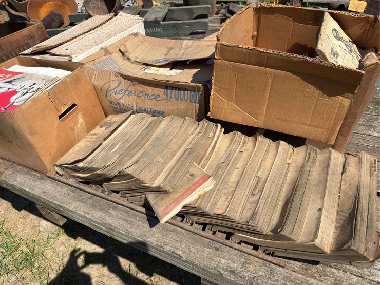 ji-case-late-model-manual-assortment-image-1
