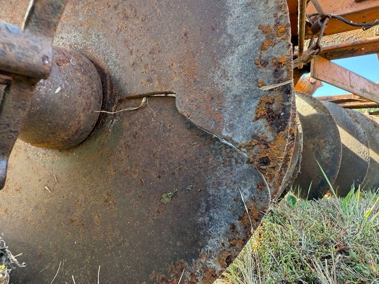 8’-tandem-disk,-no-cylinder,-needs-work,-loading-is-available.-this-item-is-located-in-south-dakota,-image-11