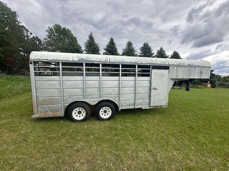 1984-flying-l-16’-long-gooseneck-livestock-trailer,-7’-wide,-1-cross-gate,-does-have-rubber-mats,-7:-image-9