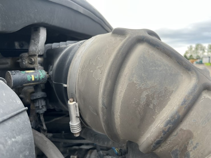 2020-kenworth-t680-image-32