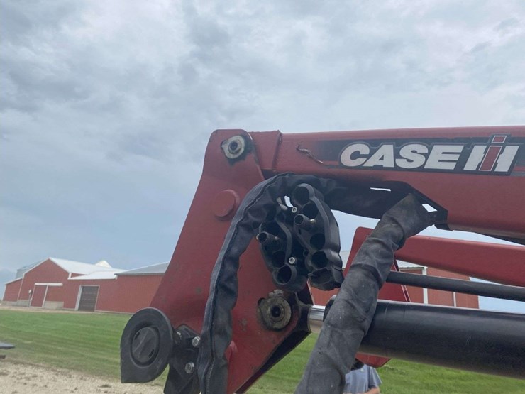 case-ih-l755-image-11
