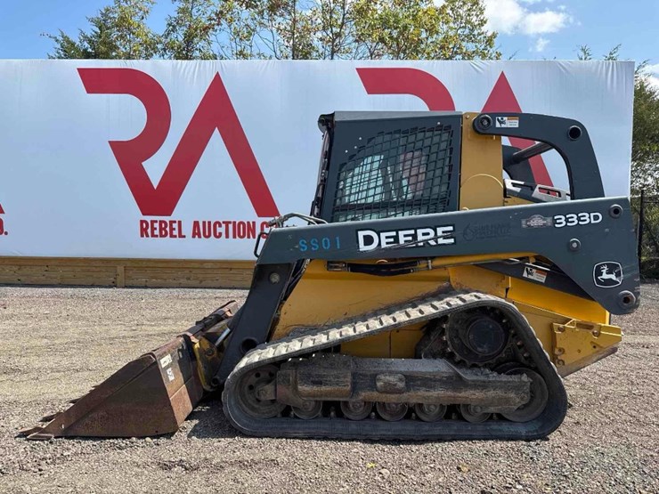 2012-deere-333d-image-1
