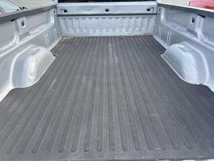 2017-chevrolet-silverado-1500-image-16