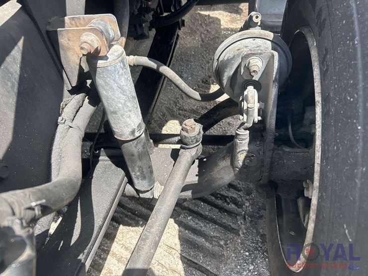 2005-ford-f750-image-17