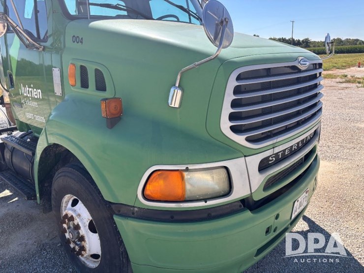 2004-sterling-day-cab-truck-(gp11427,-unit-31350)-image-48