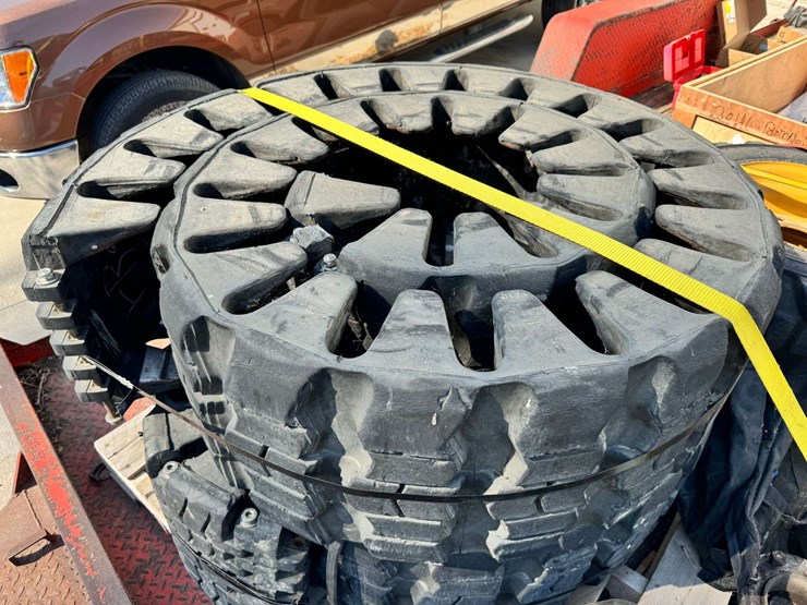 (2)-used-13.5”-camso-tracks-and-spacers,-came-off-a-ls-180-skidloader-image-2